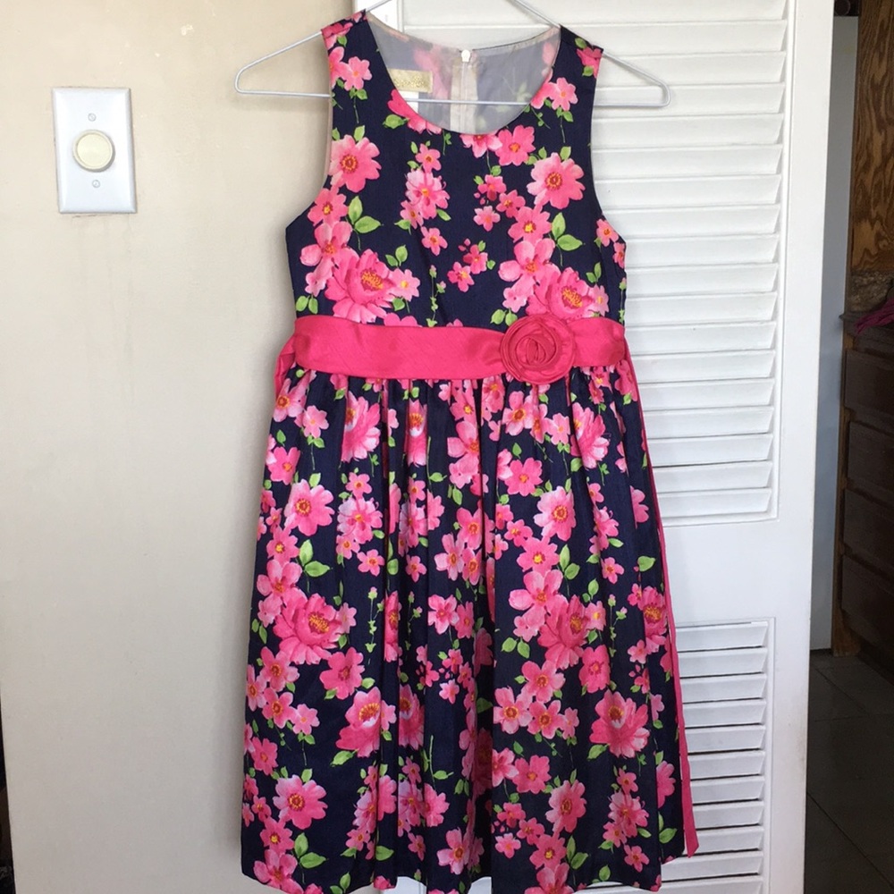 Im selling a dress